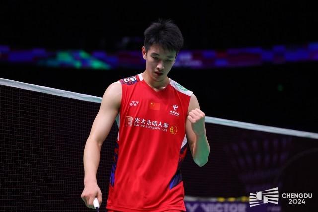 他在场上的 他在场上的