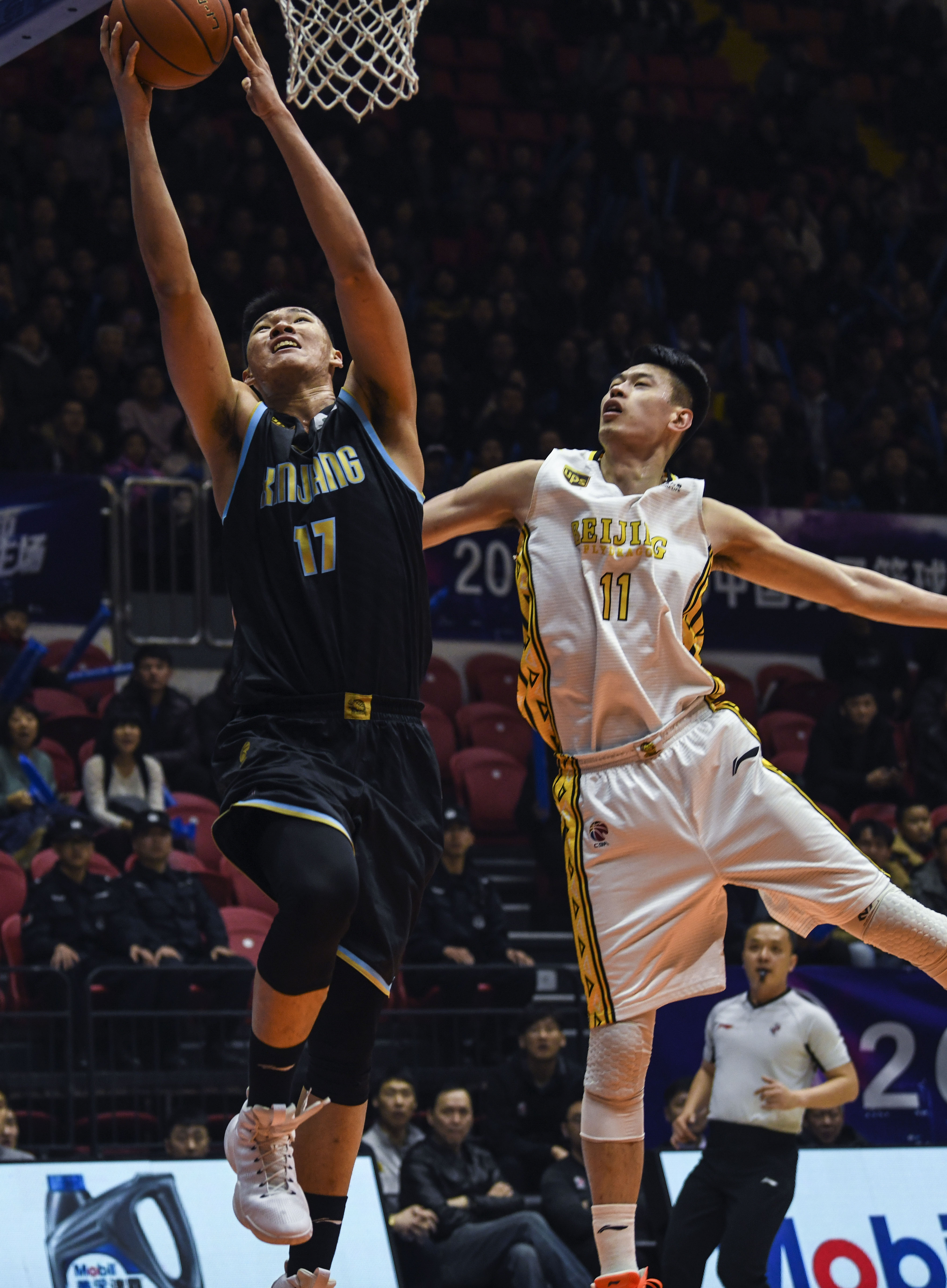 力下提供了 力下提供了